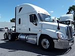 Used 2020 Freightliner Cascadia Sleeper Cab 6x4, Semi Truck for sale #273206 - photo 4