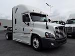 Used 2020 Freightliner Cascadia Sleeper Cab 4x2, Semi Truck for sale #273927 - photo 4