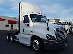 Used 2015 Freightliner Cascadia Day Cab 6x4, Semi Truck for sale #573177 - photo 4
