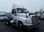 Used 2016 Freightliner Cascadia Day Cab 6x4, Semi Truck for sale #651652 - photo 4