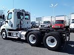 Used 2017 Freightliner Cascadia Day Cab 6x4, Semi Truck for sale #659864 - photo 2