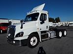 Used 2018 Freightliner Cascadia Day Cab 6x4, Semi Truck for sale #754419 - photo 9