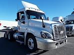 Used 2018 Freightliner Cascadia Day Cab 6x4, Semi Truck for sale #754419 - photo 3