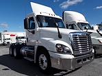 Used 2018 Freightliner Cascadia Day Cab 6x4, Semi Truck for sale #754421 - photo 4