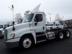 Used 2019 Freightliner Cascadia Day Cab 6x4, Semi Truck for sale #813354 - photo 1