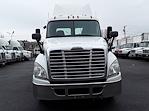 Used 2019 Freightliner Cascadia Day Cab 6x4, Semi Truck for sale #813354 - photo 3