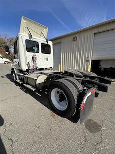 Used 2015 Freightliner Cascadia Day Cab 4x2, Semi Truck for sale #640717 - photo 2