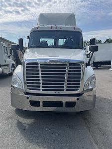 2019 Freightliner Cascadia Day Cab 6x4, Semi Truck for sale #804262 - photo 1