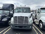 Used 2019 Freightliner Cascadia Day Cab 6x4, Semi Truck for sale #537146 - photo 3