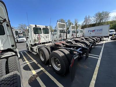 Used 2018 Freightliner Cascadia Day Cab 6x4, Semi Truck for sale #682265 - photo 2