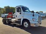 2018 Freightliner Cascadia Day Cab 6x4, Semi Truck for sale #685238 - photo 4