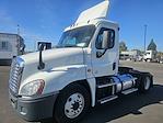 Used 2013 Freightliner Cascadia Day Cab 4x2, Semi Truck for sale #514156 - photo 3