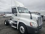 Used 2016 Freightliner Cascadia Day Cab 4x2, Semi Truck for sale #663403 - photo 4