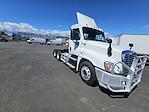 Used 2016 Freightliner Cascadia Day Cab 6x4, Semi Truck for sale #663567 - photo 4