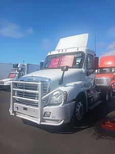 Used 2016 Freightliner Cascadia Day Cab 6x4, Semi Truck for sale #663569 - photo 1