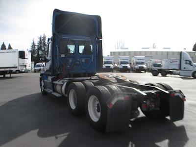 Used 2017 Freightliner Cascadia Day Cab 6x4, Semi Truck for sale #668335 - photo 2