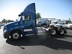 Used 2017 Freightliner Cascadia Day Cab 6x4, Semi Truck for sale #668339 - photo 10