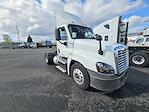 Used 2019 Freightliner Cascadia Day Cab 4x2, Semi Truck for sale #803262 - photo 4