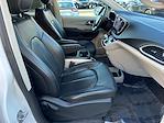 Used 2022 Chrysler Pacifica Touring L FWD, Minivan for sale #E1M0119 - photo 10