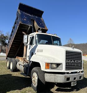 Used 1993 Mack CH613, Dump Truck for sale #MJT0xjmz945902 - photo 1