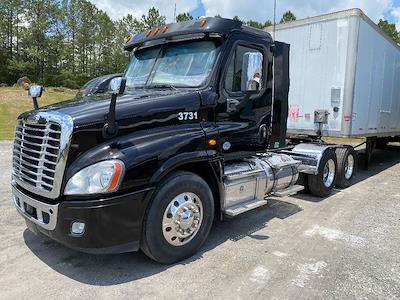 Used 2016 Freightliner Cascadia 6x4, Box Truck for sale #MMT3D5W261505 - photo 1