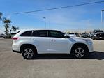 Used 2017 Toyota Highlander LE FWD, SUV for sale #JT240195A - photo 3