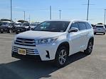 Used 2017 Toyota Highlander LE FWD, SUV for sale #JT240195A - photo 7