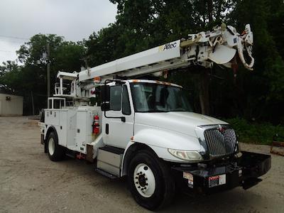 2017 ALTEC DM47B-TR Digger Derrick for sale #1015307305 - photo 1