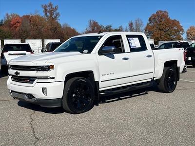 2018 Chevrolet Silverado 1500 Crew Cab 4x4, Pickup for sale #3B3179 - photo 1