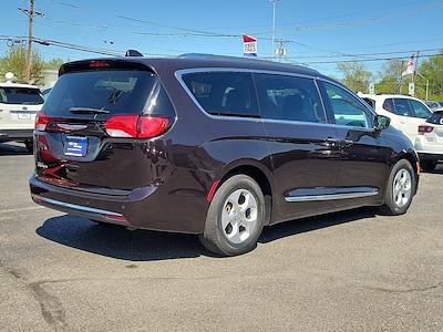 Used 2017 Chrysler Pacifica FWD, Minivan for sale #A24027B - photo 2