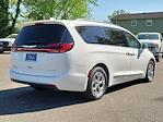 Used 2022 Chrysler Pacifica Limited FWD, Minivan for sale #P78166 - photo 2