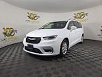 Used 2022 Chrysler Pacifica Touring L FWD, Minivan for sale #E11594T - photo 4