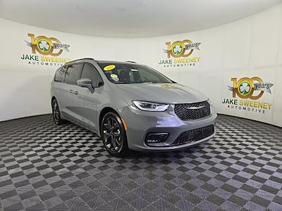 Used 2021 Chrysler Pacifica Touring L FWD, Minivan for sale #E11673T - photo 1