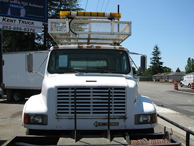 Used 2002 International 4700 4x2, 28' 6" Service Truck for sale #8625 - photo 2