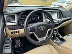 Used 2016 Toyota Highlander XLE FWD, SUV for sale #A12373B - photo 4