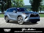 Used 2021 Toyota Highlander XLE FWD, SUV for sale #D10547A - photo 1