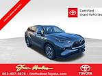 Used 2023 Toyota Highlander XLE AWD, SUV for sale #MT1657 - photo 3