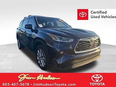 Used 2021 Toyota Highlander Limited FWD, SUV for sale #MT1667 - photo 1