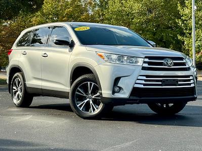 Used 2019 Toyota Highlander LE AWD, SUV for sale #T53020A - photo 1