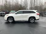 Used 2017 Toyota Highlander Limited 4x2, SUV for sale #AT62329A - photo 8