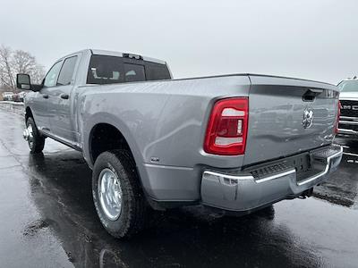 2024 Ram 3500 Crew Cab DRW 4x4, Pickup for sale #MA19218 - photo 2