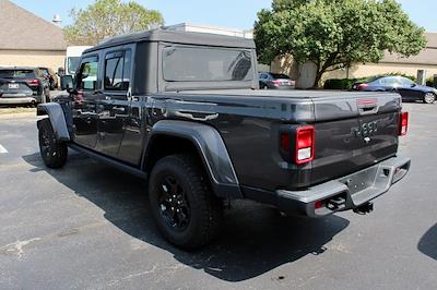 2021 Jeep Gladiator Crew Cab 4x4, Pickup for sale #MU3691 - photo 2