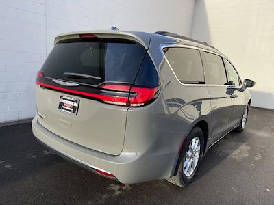 Used 2022 Chrysler Pacifica Touring L FWD, Minivan for sale #HFP1391 - photo 2