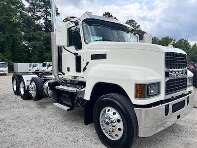 New 2025 Mack Pinnacle 8x4, Semi Truck for sale #1M1PN4NY9SM001049 - photo 1