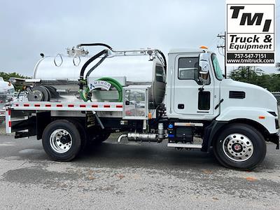 New 2025 Mack MD6 4x2, Tanker Truck for sale #1M2MDBAA0SS017571 - photo 1