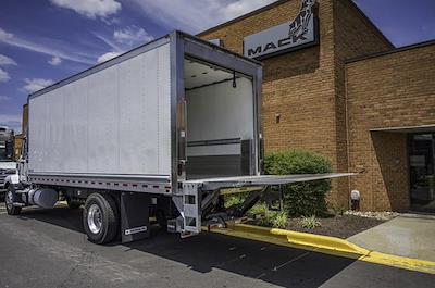 New 2024 Mack MD6 4x2, Box Truck for sale #1M2MDBAA2RS074798 - photo 2