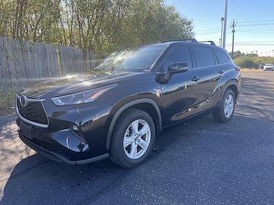 Used 2022 Toyota Highlander LE 4x2, SUV for sale #LRC4224005A - photo 1