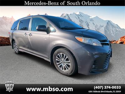 Used 2018 Toyota Sienna L 4x2, Minivan for sale #SB302068B - photo 1