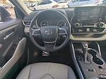 Used 2022 Toyota Highlander XLE 4x2, SUV for sale #SF288498A - photo 3