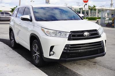 Used 2017 Toyota Highlander LE 4x2, SUV for sale #188214 - photo 1